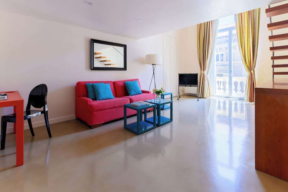 Deluxe Studio Suite photo 1