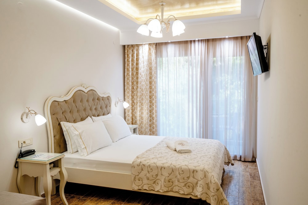 Superior Room - Photo 10
