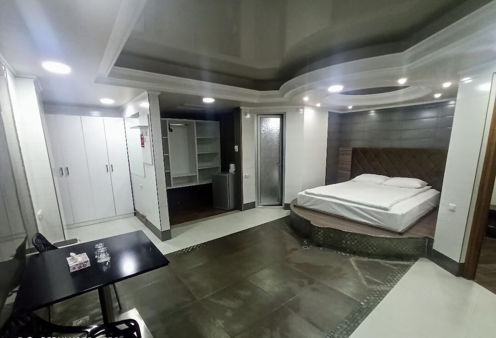 Double Budget room Without windows photo 2