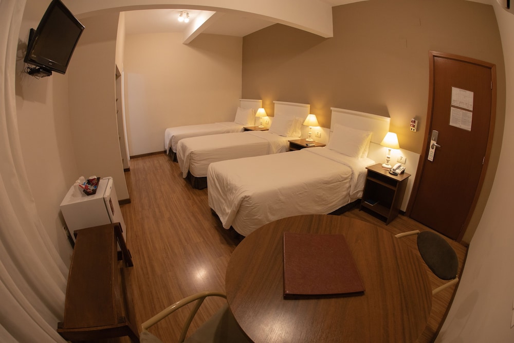 Executive Triple Room, Mobility Accessible, Air conditioning - Photo 13
