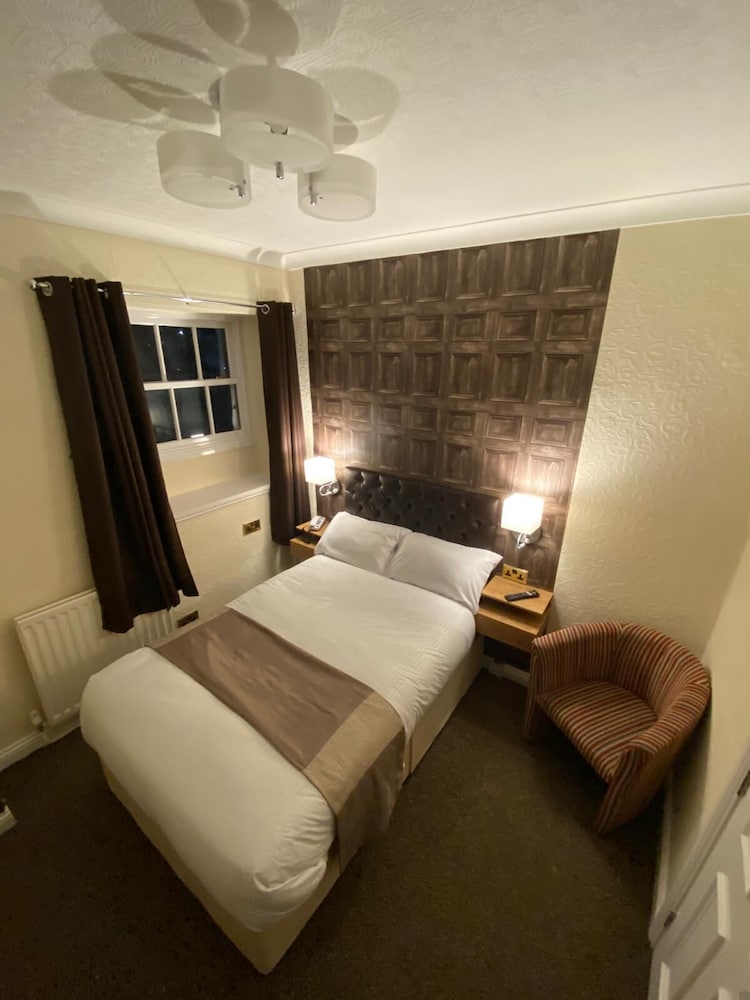Classic Double Room, Ensuite, Courtyard View (Small Double Room) - Photo 1