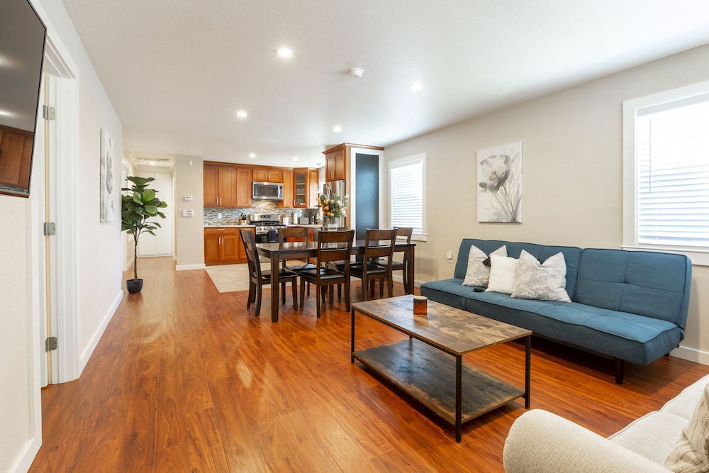 House (5 Bedrooms) photo 1