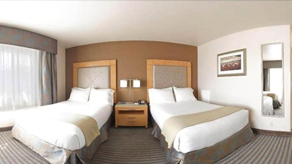 Standard Room, 2 Double Beds, Accessible (Communications) photo 2