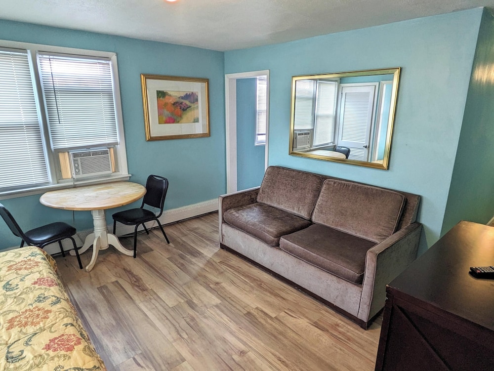 Traditional Suite, 1 Bedroom, Kitchen, Ground Floor photo 1