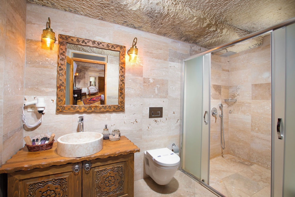 Standard Cave Room 201 - Photo 6
