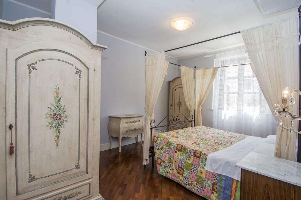Suite, 1 Bedroom photo 1