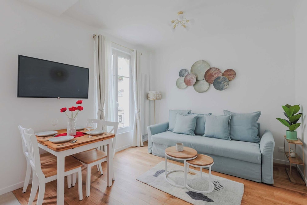 Apartment photo 1