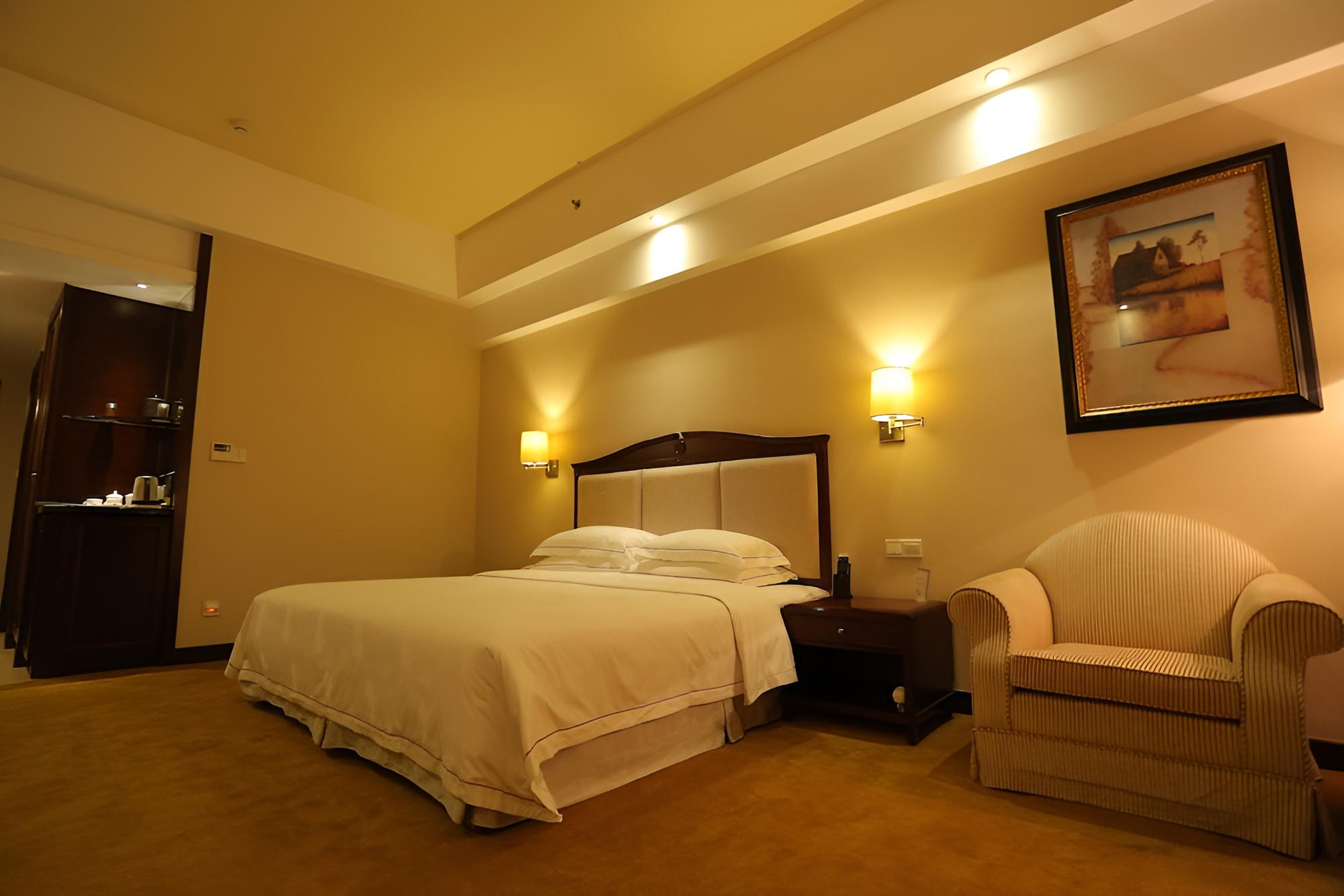 Executive Room, 1 King Bed photo 3