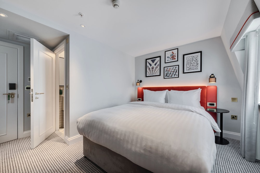 Executive Room, 1 Queen Bed, Non Smoking photo 2