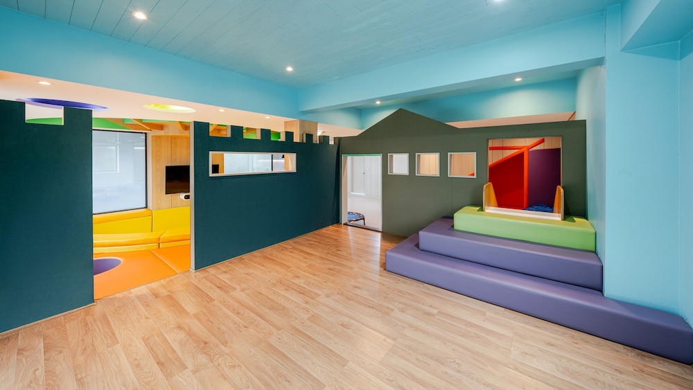 Basic Room, 1 Bedroom (Room A201 (Luxury Kids Pool Villa)) - Photo 12