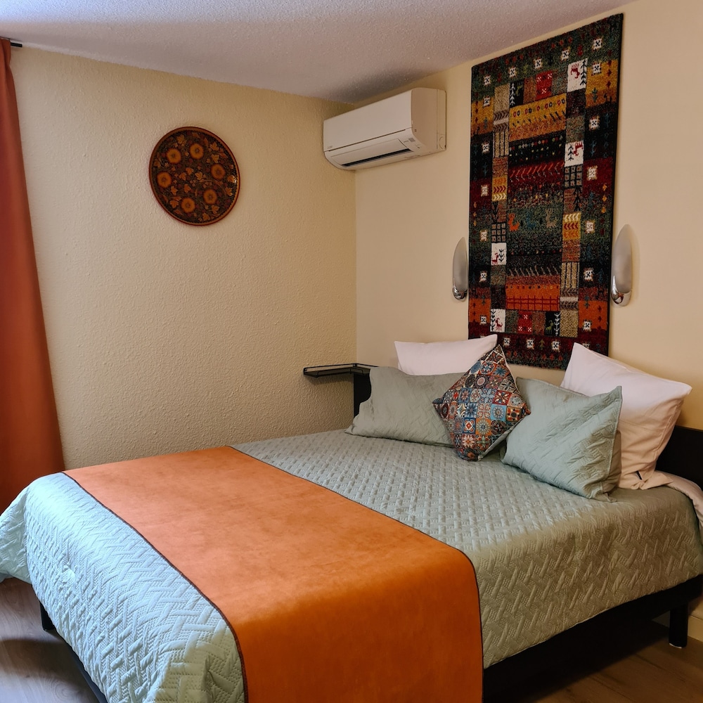 Classic Double Room - Photo 1
