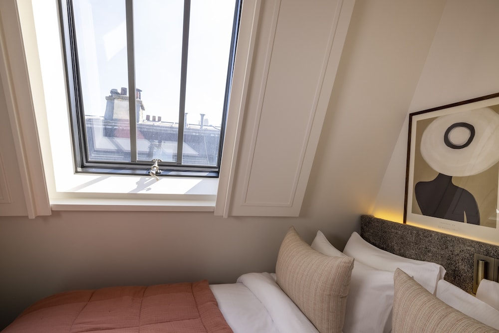 Chambre Parisienne photo 2