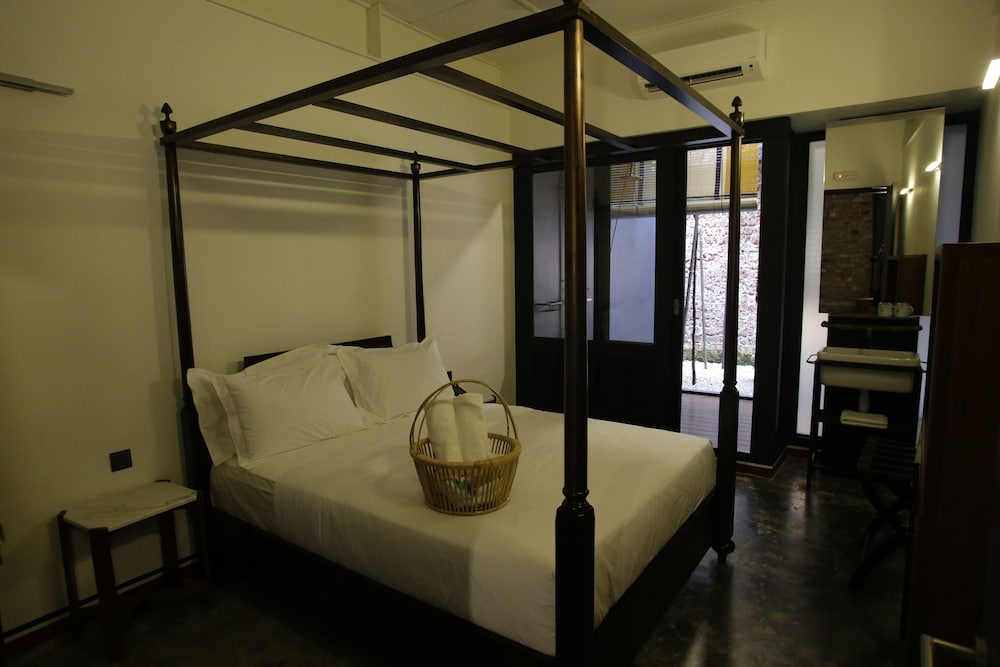 Deluxe Double Room, 1 Queen Bed, Patio photo 1