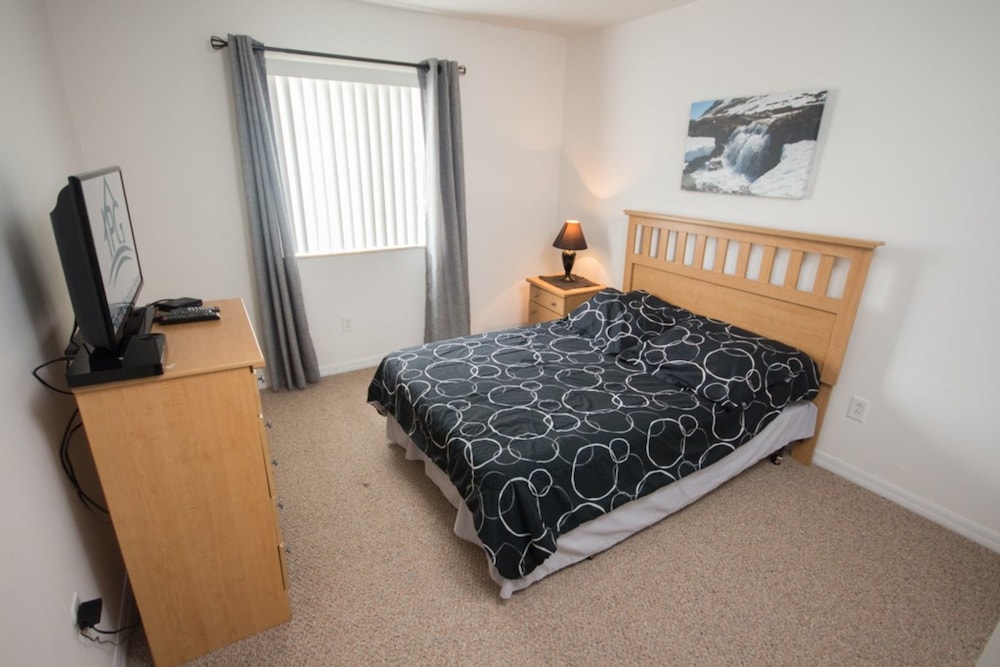 Townhome, 4 Bedrooms