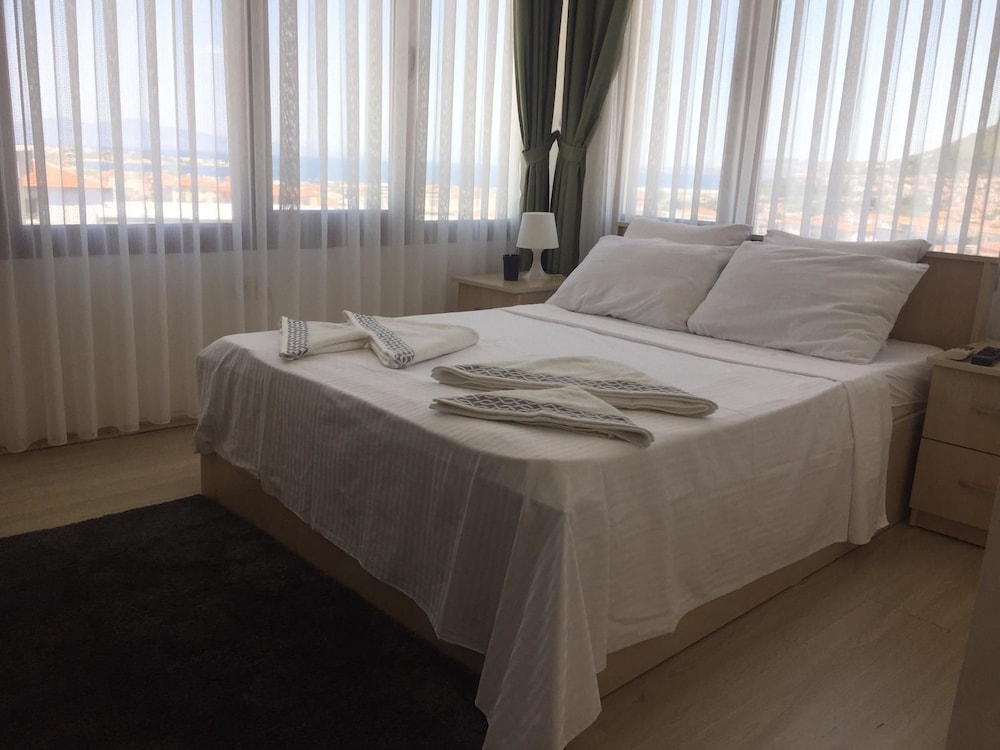 Standard Room photo 2