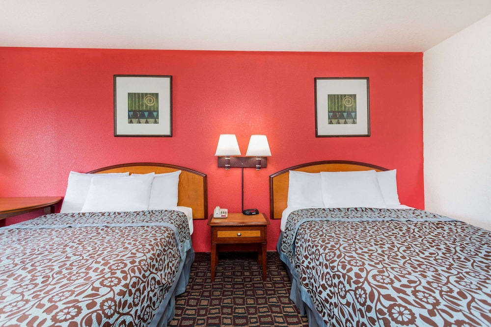 Double Room, 2 Double Beds - Photo 4