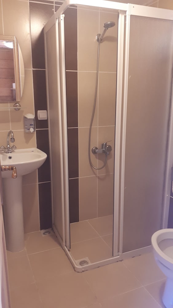 Standard Triple Room photo 2