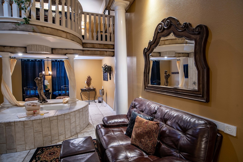 Room (Romeos Retreat)