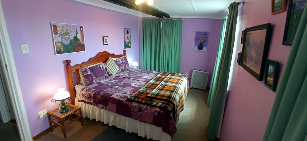 Kimmeridge Suite photo 3