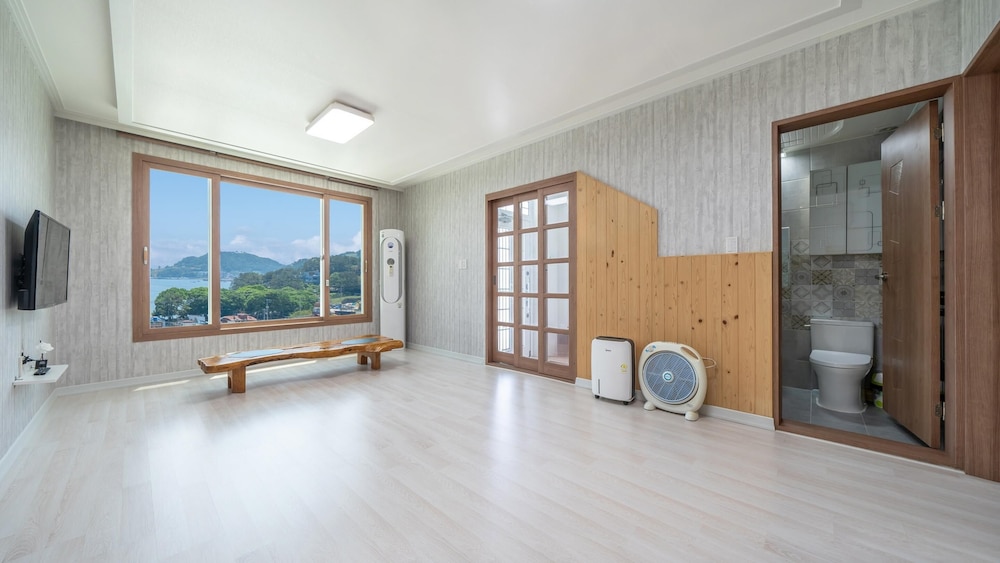 Basic Room, 1 Bedroom (F2) photo 1