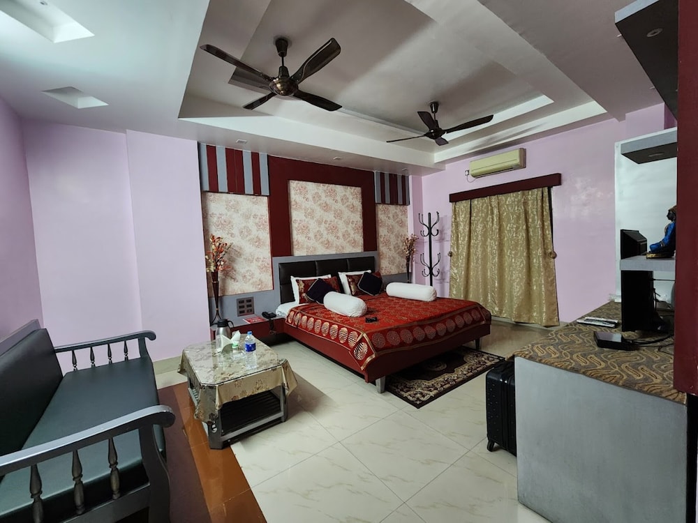Standard Double Room, City View - Photo 3