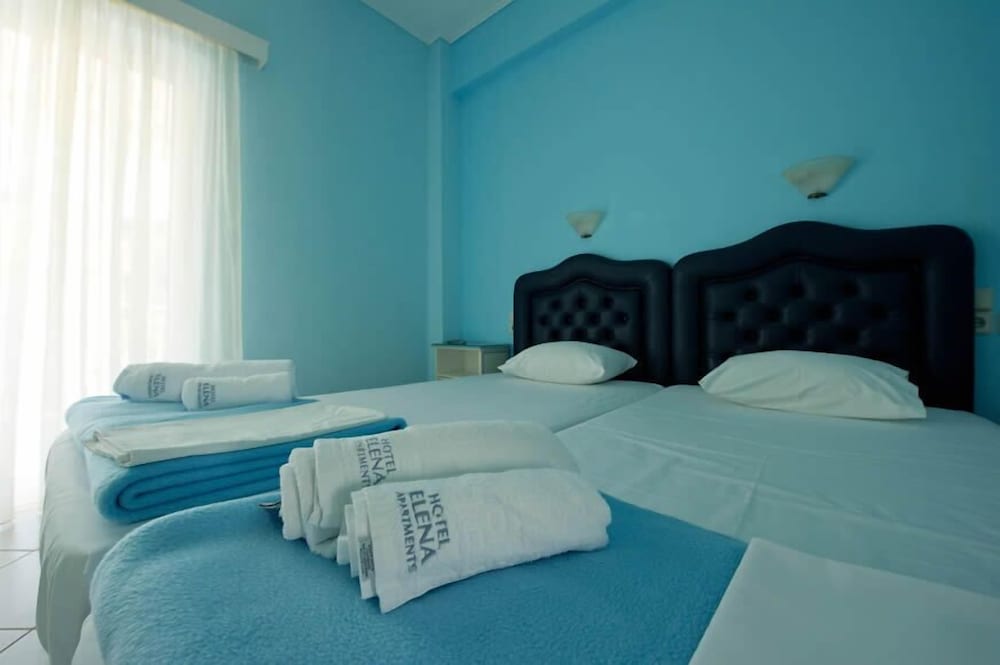Standard Triple Room, Balcony, Pool View