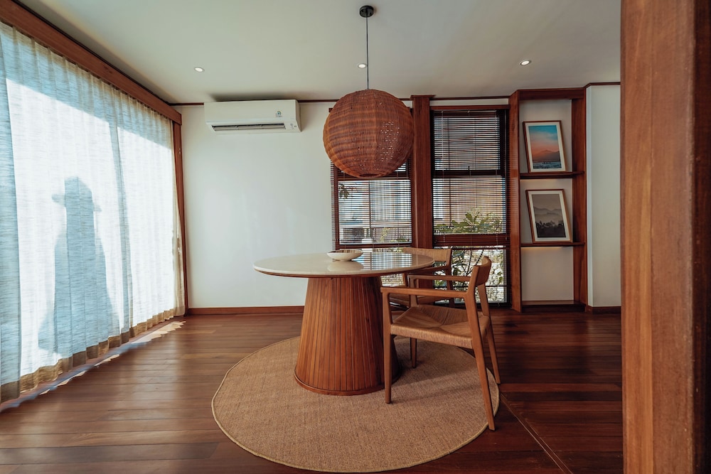 Ocean View Villa 2-Storey - Photo 10