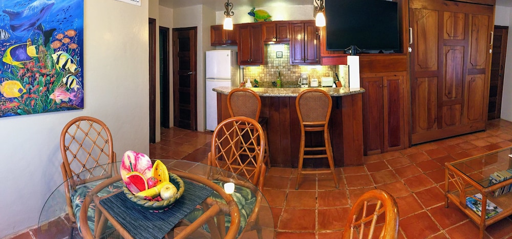 Villa, 1 King Bed with Sofa bed, Ocean View (1st Floor Beachfront) photo 2