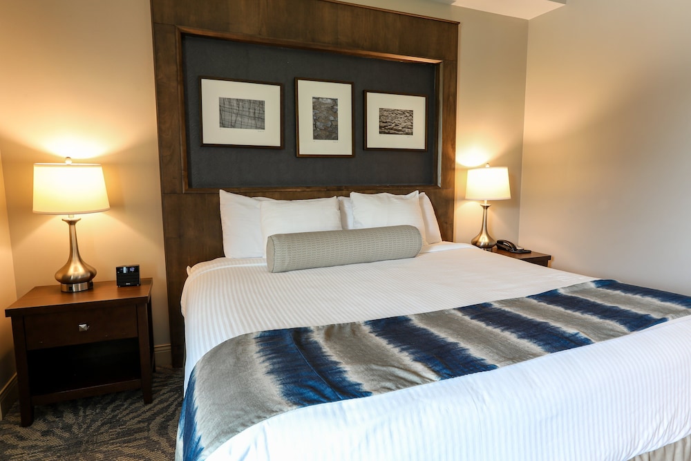 Standard Room, 1 King Bed (Highland) - Photo 4
