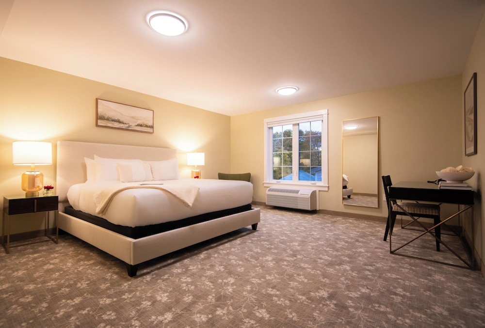 Deluxe Room, Multiple Beds