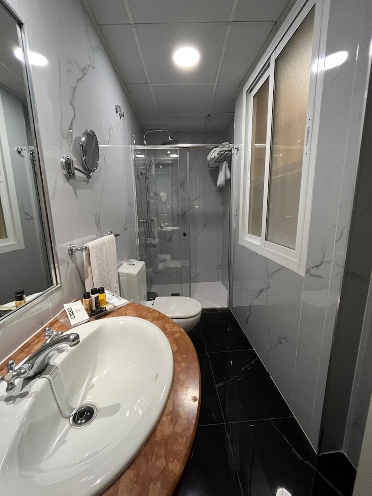 Deluxe Double Room, Balcony - Photo 23
