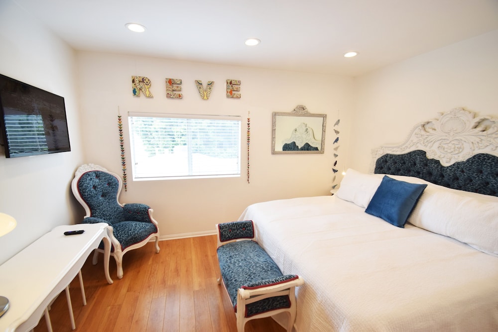 Design Studio Suite, 1 King Bed photo 1