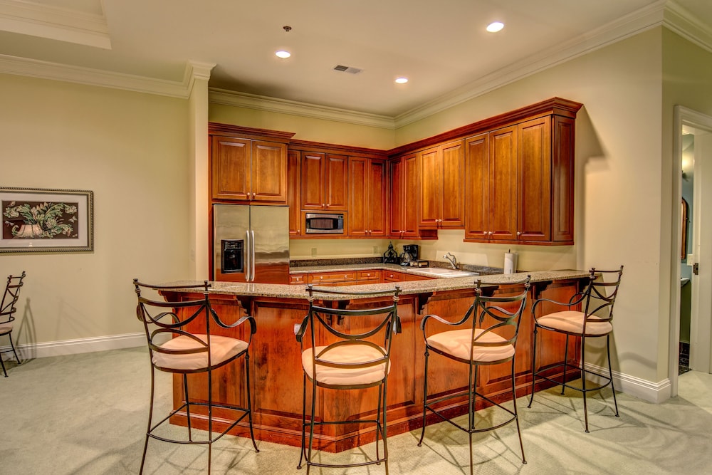 Luxury Suite photo 3
