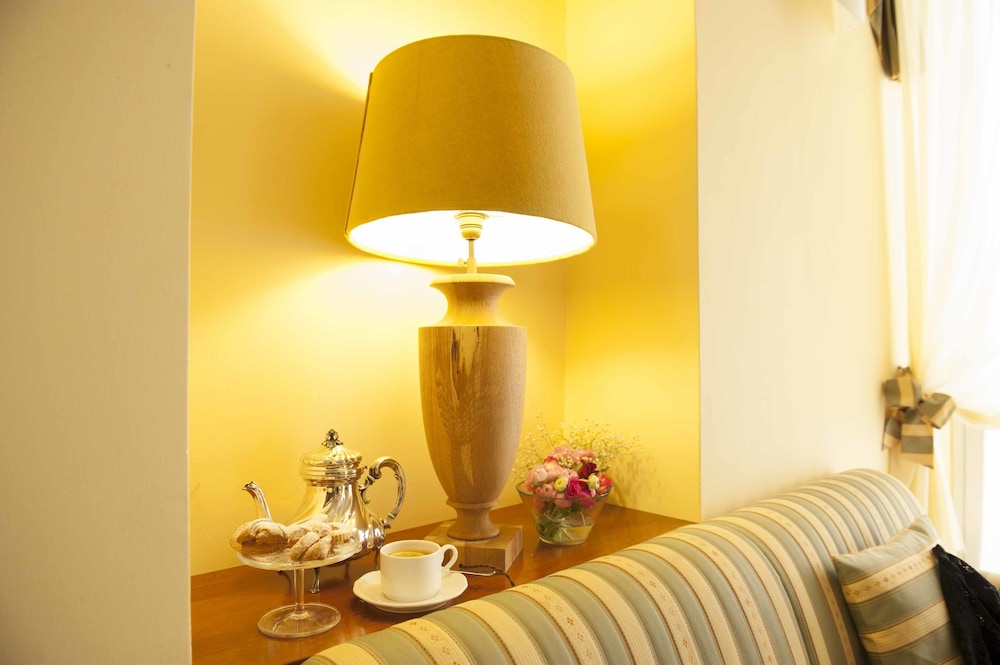 Suite - Photo 4