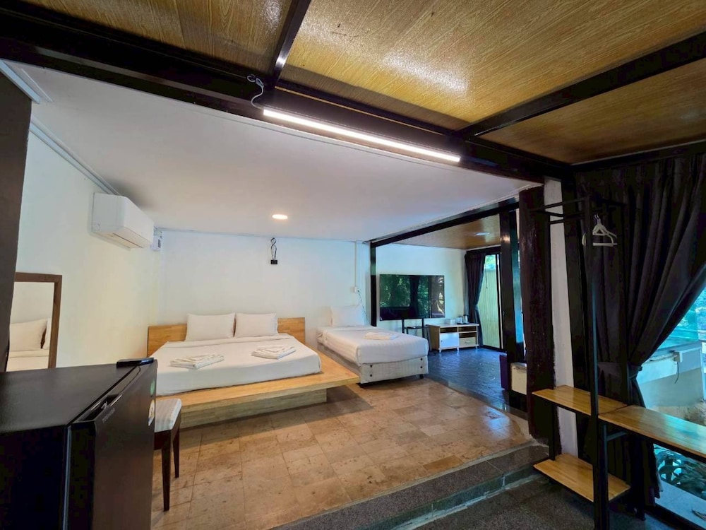 Deluxe Triple Room - Photo 6