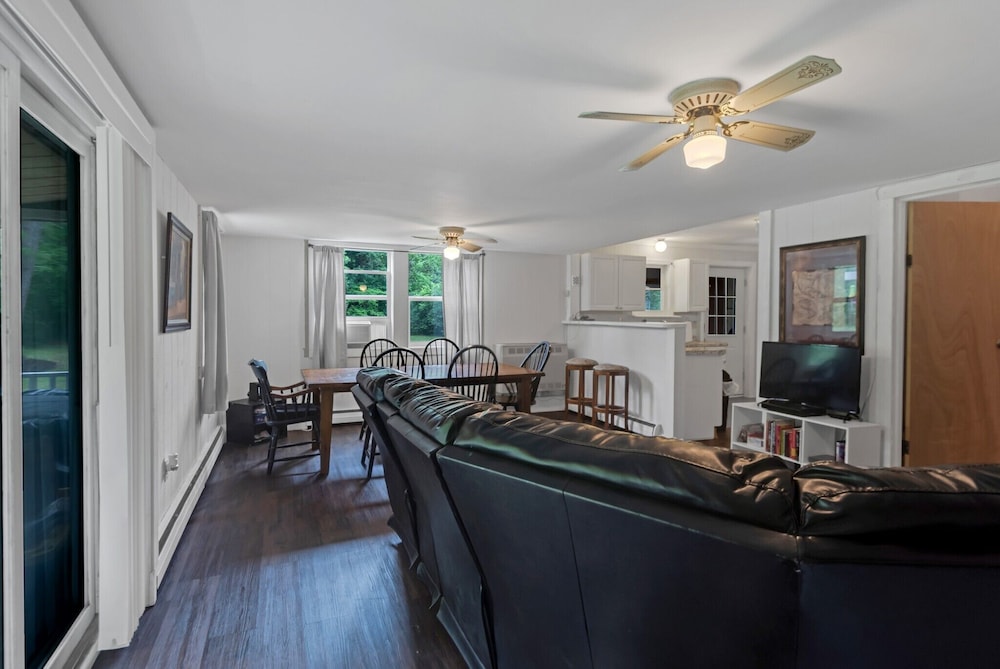 Panoramic House photo 2