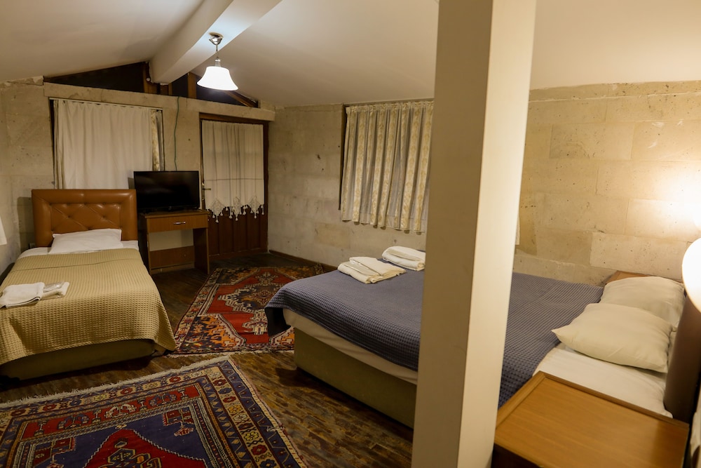 Elite Suite, Jetted Tub, Mountainside photo 3
