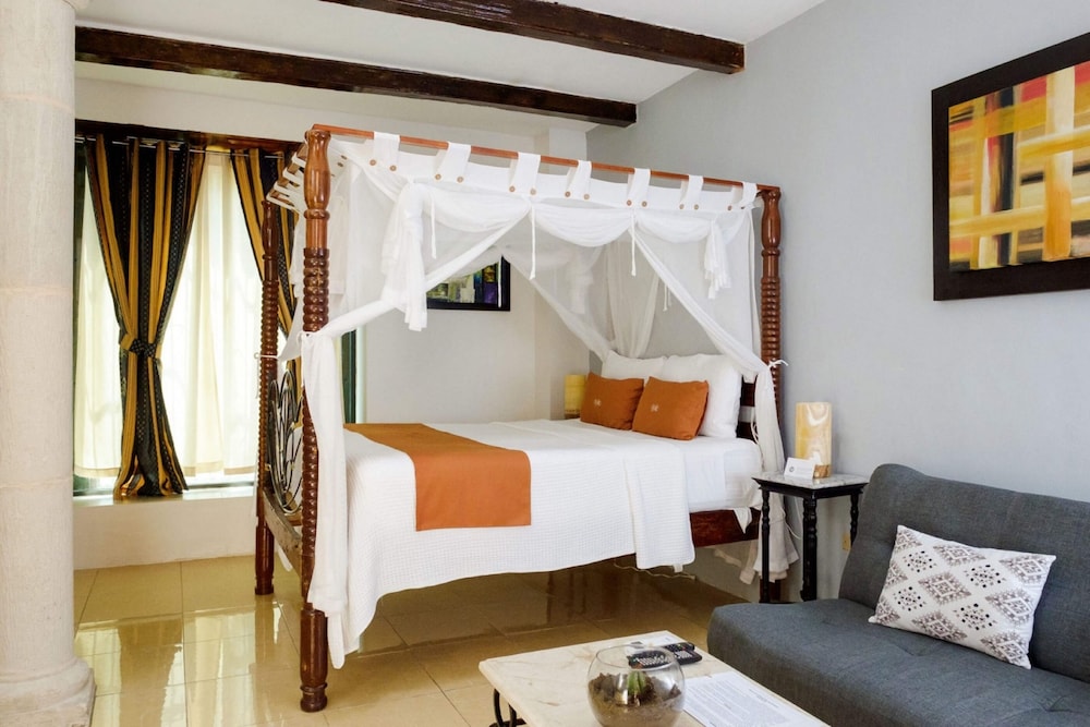 Suite, Multiple Beds