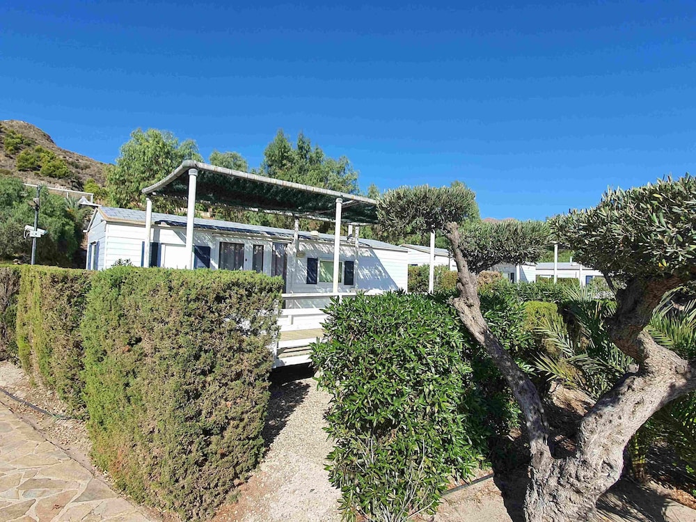 Panoramic Mobile Home (4 pax) photo 2