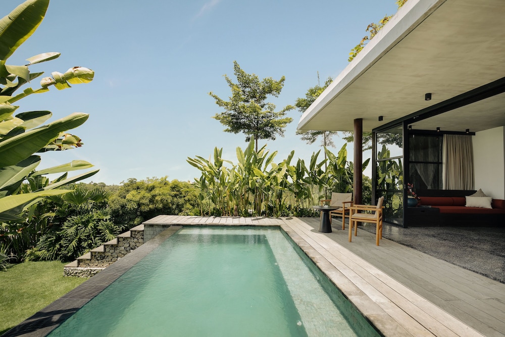 One Bedroom Pool Villa with Garden View - Photo 1