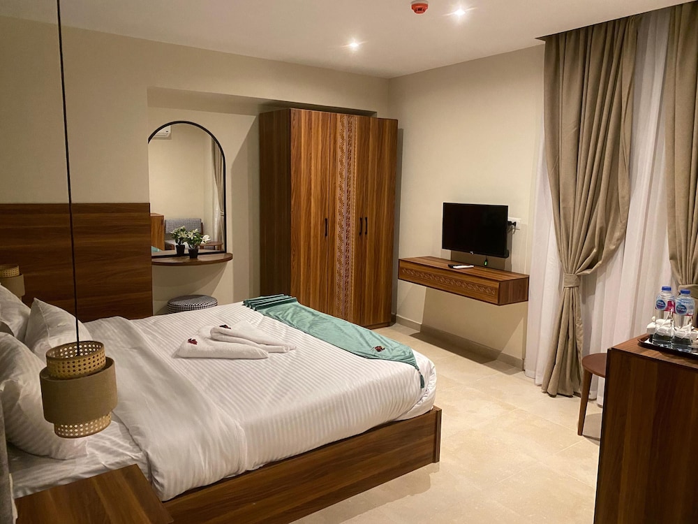 Family 2 Bedrooms Pyramids View