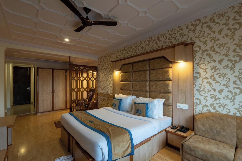Premium Room - Photo 6