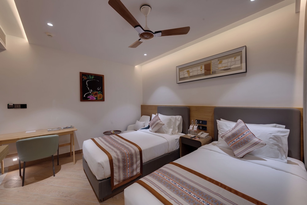 Deluxe Room with Twin Bed