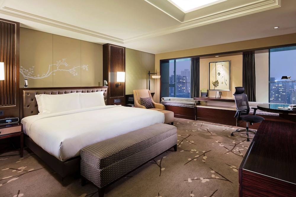 Kind Bed Signature Room