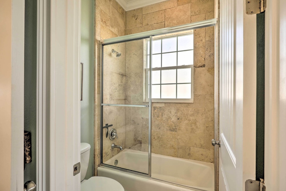 House (Multiple Bedrooms) photo 3