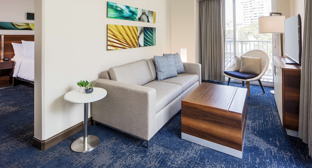 Suite, 1 Bedroom, City View - Photo 4