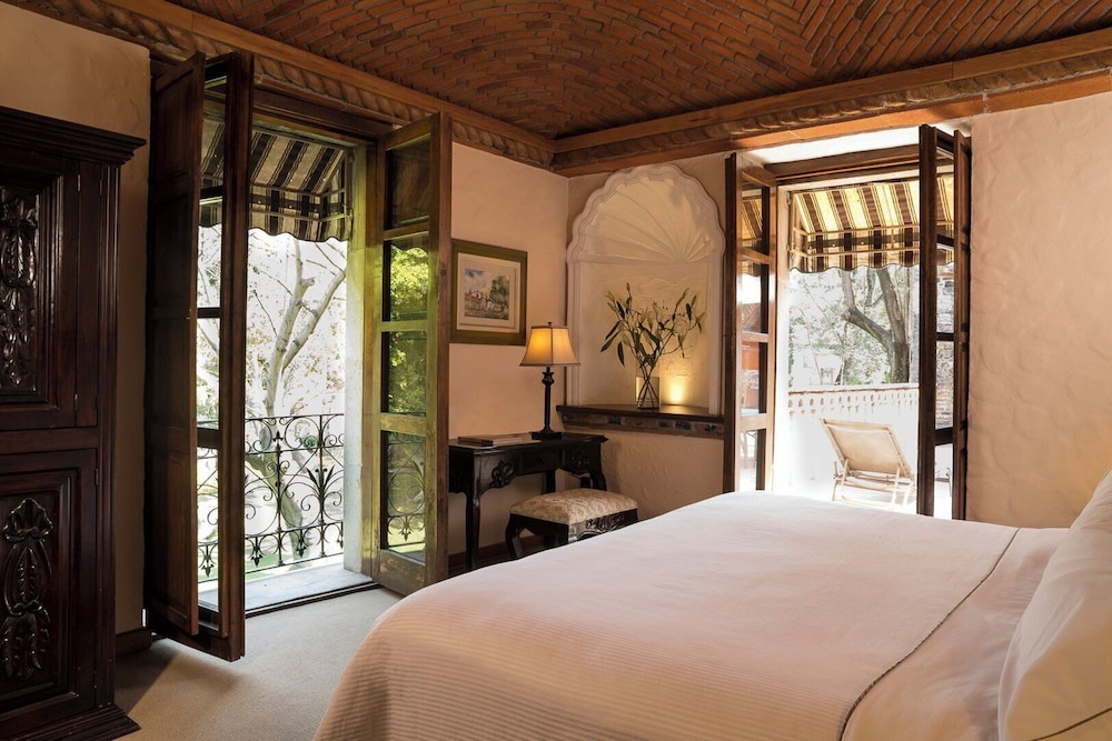 Deluxe Room, 1 King Bed