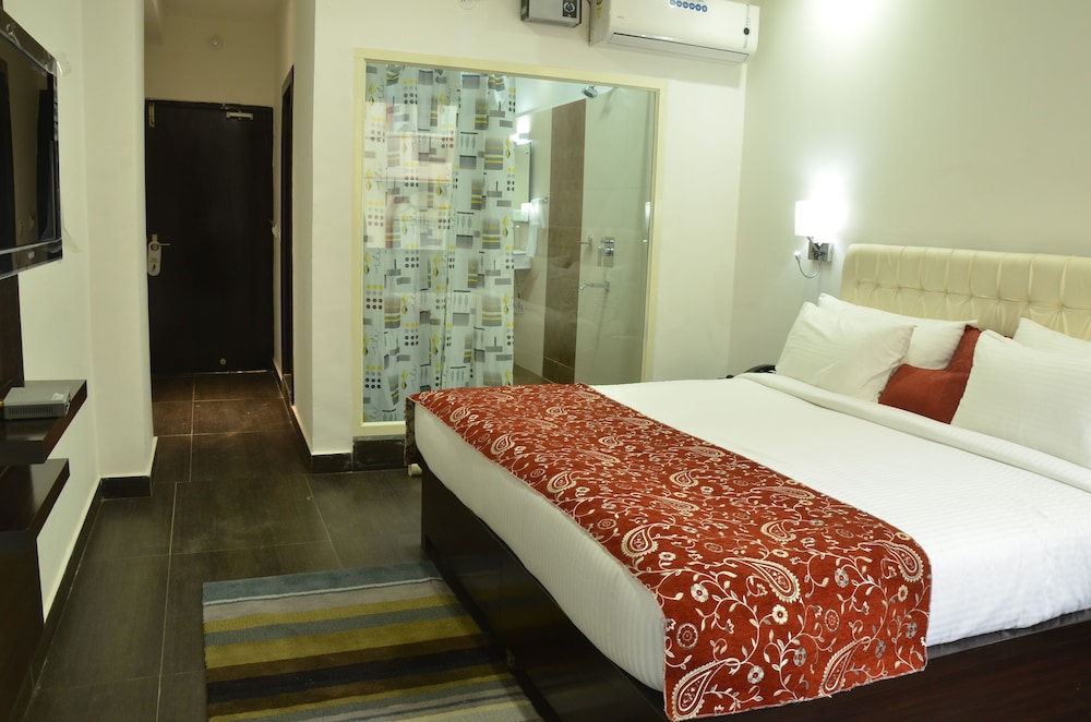 Deluxe Room - Photo 2