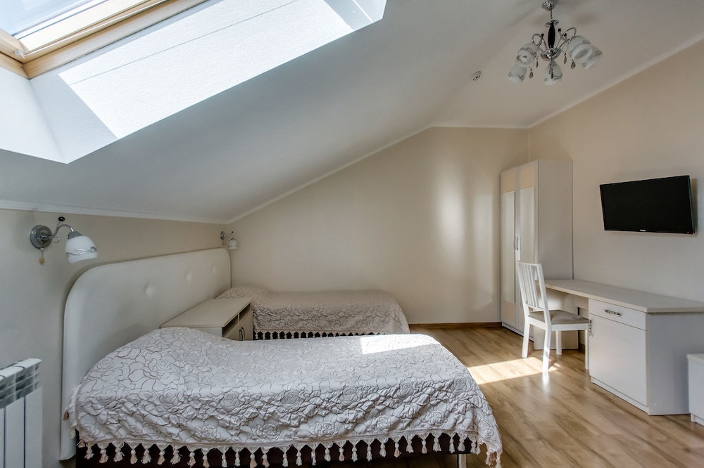 Standard Twin Room photo 3