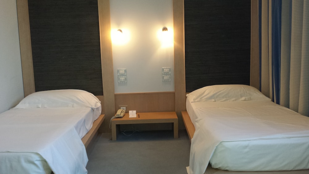 Classic Double Room Single Use - Photo 2
